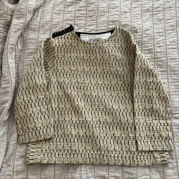 Ace and Jig dockside top in sand - Picture 1 of 2